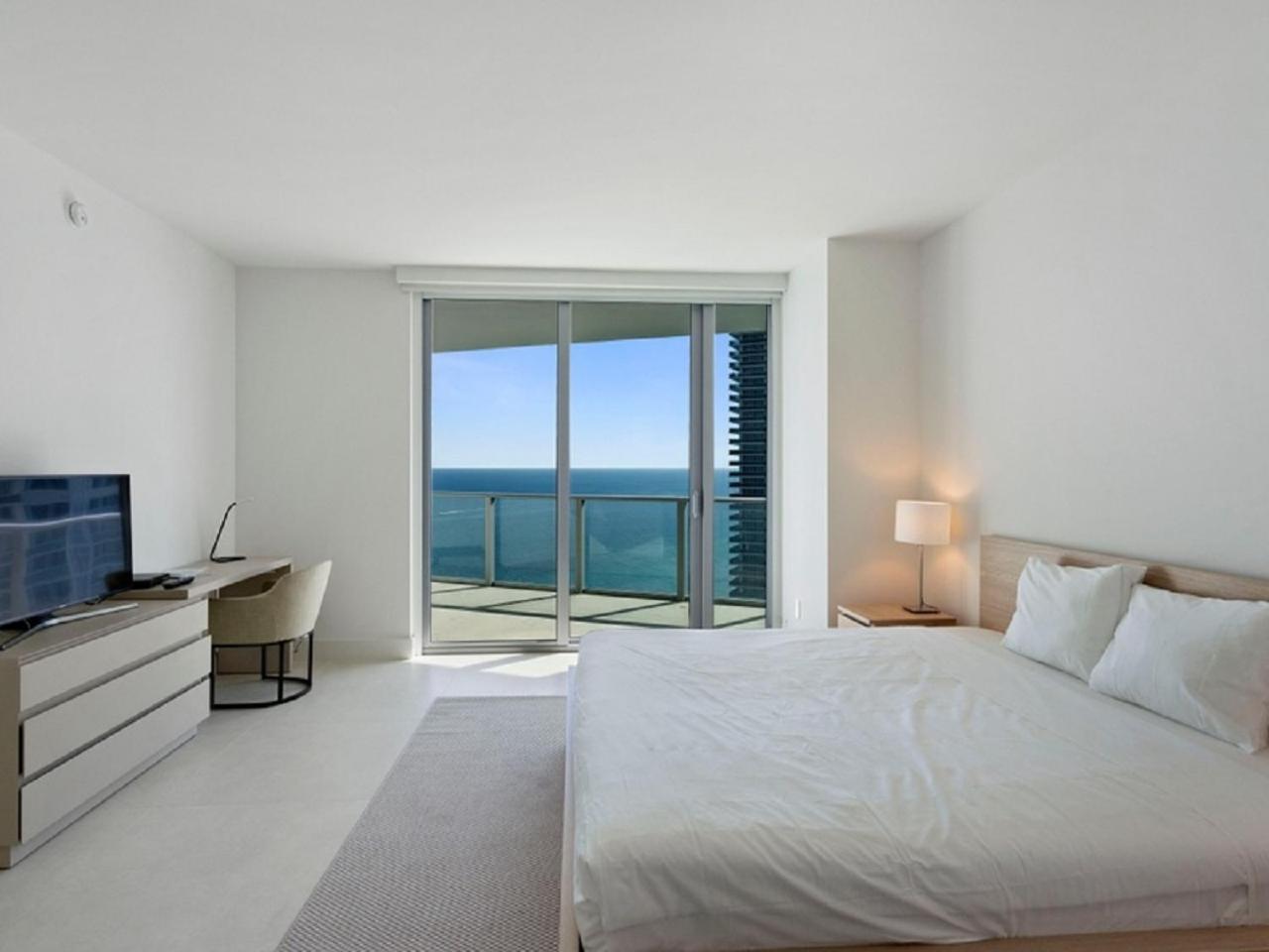 Hide Beach Residences Холивуд Екстериор снимка